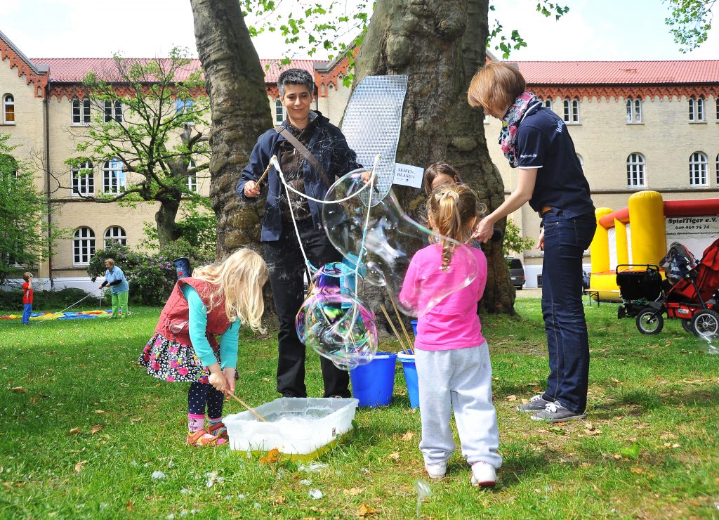 Kinderfest Nachbarschaftsfest HausDrei Altona August-Lütgens-Park